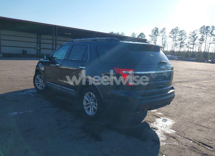 Photo 3 of 2013 Ford Explorer XLT (VIN 1FM5K7D82DGC13761)