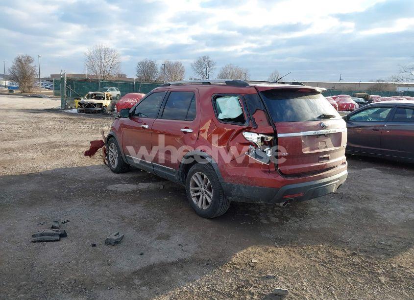 Photo 3 of 2014 Ford Explorer XLT (VIN 1FM5K7D82EGA52538)