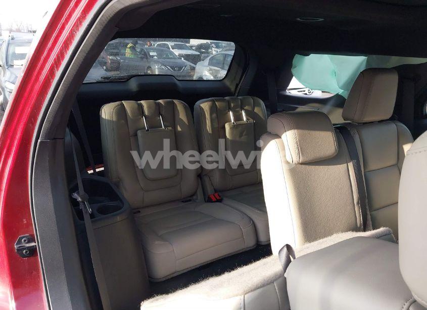 Photo 8 of 2014 Ford Explorer XLT (VIN 1FM5K7D82EGA52538)