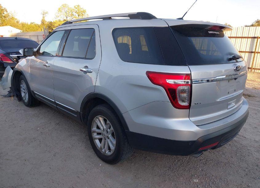 Photo 3 of 2014 Ford Explorer XLT (VIN 1FM5K7D82EGA85541)