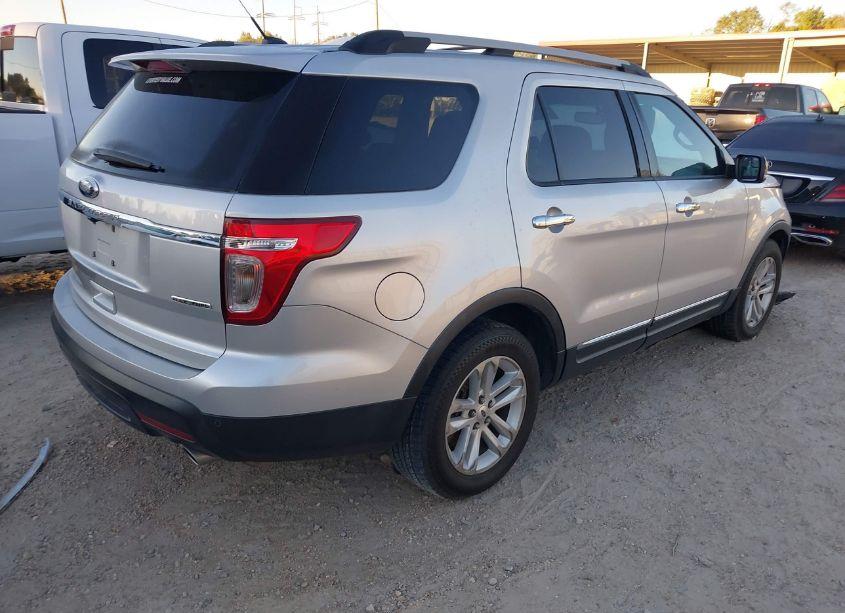 Photo 4 of 2014 Ford Explorer XLT (VIN 1FM5K7D82EGA85541)