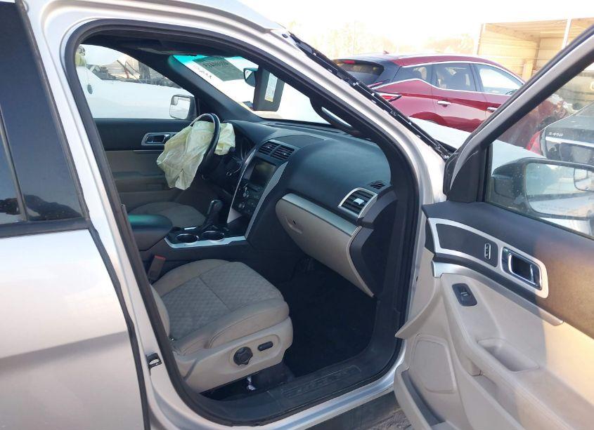 Photo 5 of 2014 Ford Explorer XLT (VIN 1FM5K7D82EGA85541)