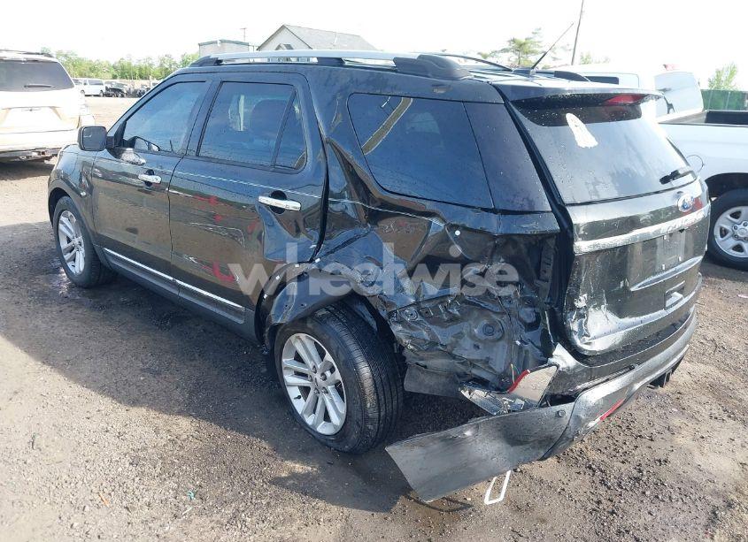 Photo 3 of 2014 Ford Explorer XLT (VIN 1FM5K7D82EGC32277)