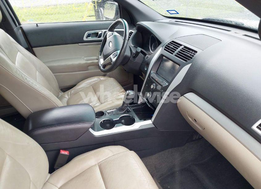 Photo 5 of 2014 Ford Explorer XLT (VIN 1FM5K7D82EGC57549)