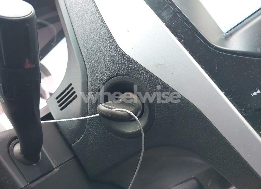 Photo 11 of 2015 Ford Explorer XLT (VIN 1FM5K7D82FGA45400)