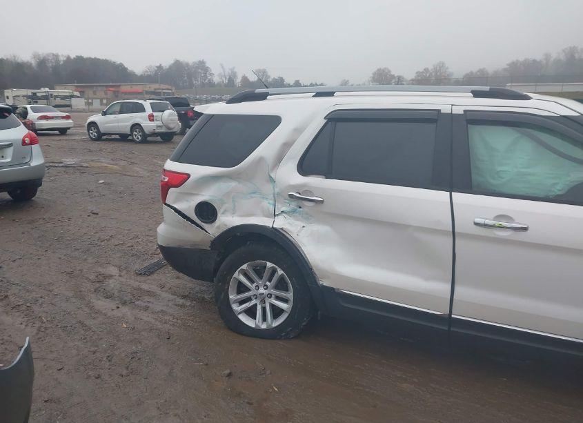 Photo 6 of 2015 Ford Explorer XLT (VIN 1FM5K7D82FGA68062)