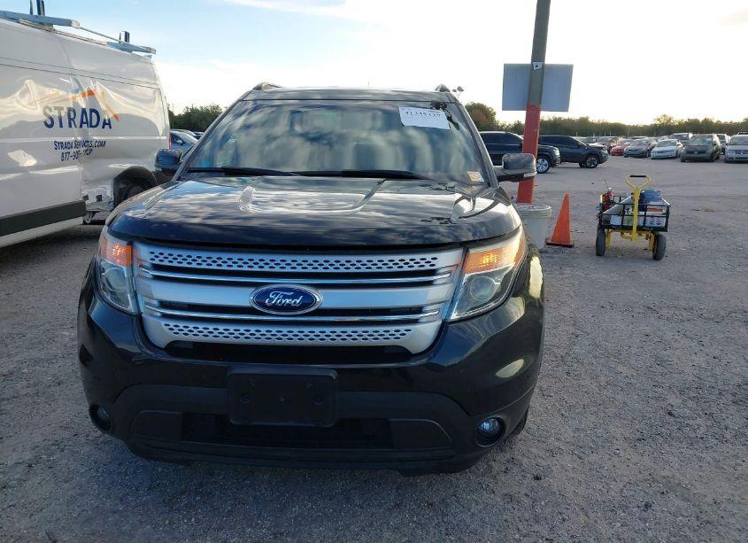 Photo 12 of 2015 Ford Explorer XLT (VIN 1FM5K7D82FGA71317)