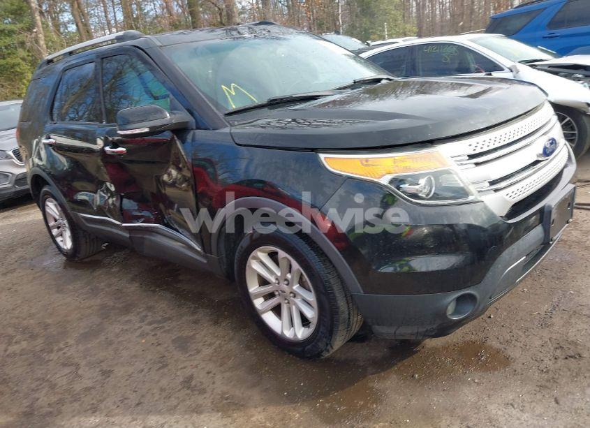 2015 Ford Explorer XLT (VIN 1FM5K7D82FGA99280) main photo