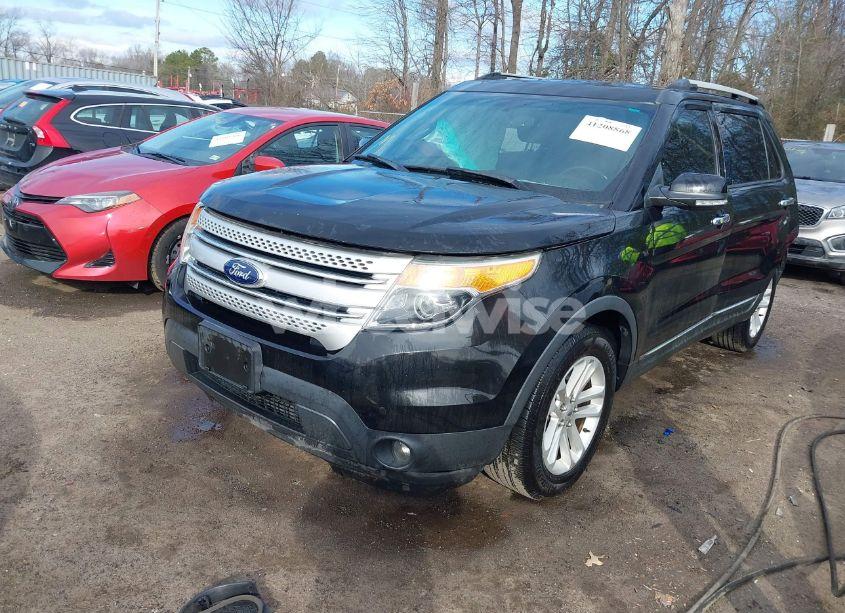 Photo 2 of 2015 Ford Explorer XLT (VIN 1FM5K7D82FGA99280)