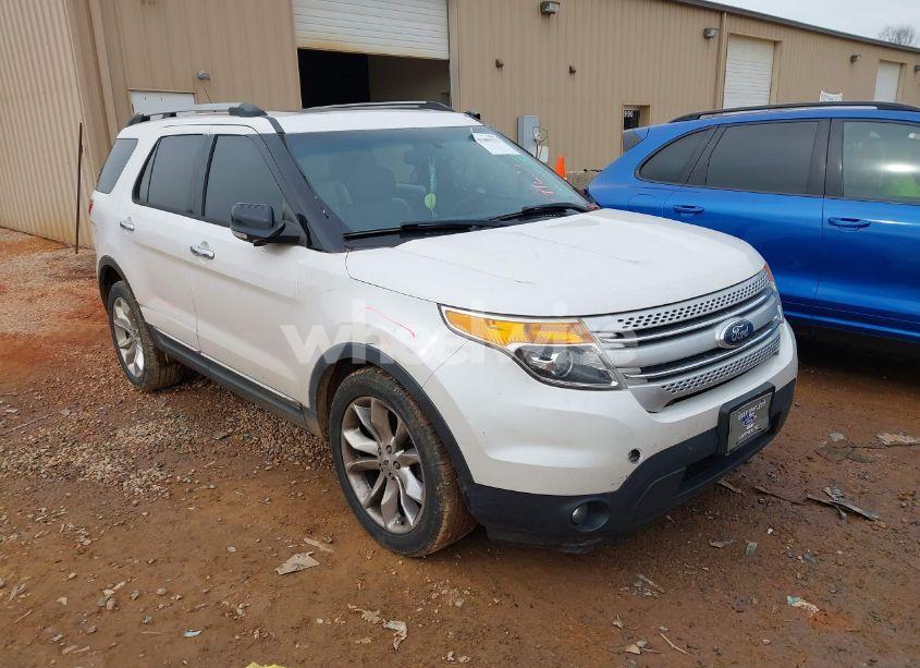 2015 Ford Explorer XLT (VIN 1FM5K7D82FGB48915) main photo