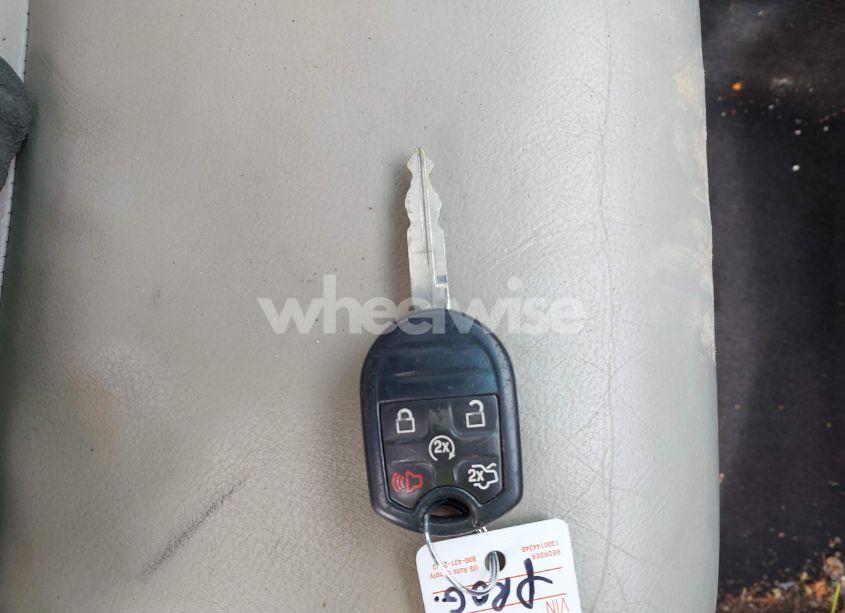 Photo 11 of 2015 Ford Explorer XLT (VIN 1FM5K7D82FGB48915)