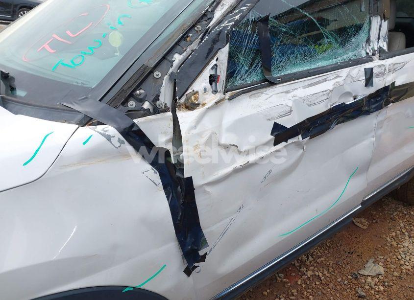 Photo 6 of 2015 Ford Explorer XLT (VIN 1FM5K7D82FGB48915)