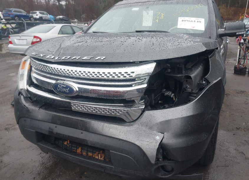 Photo 6 of 2015 Ford Explorer XLT (VIN 1FM5K7D82FGB52480)