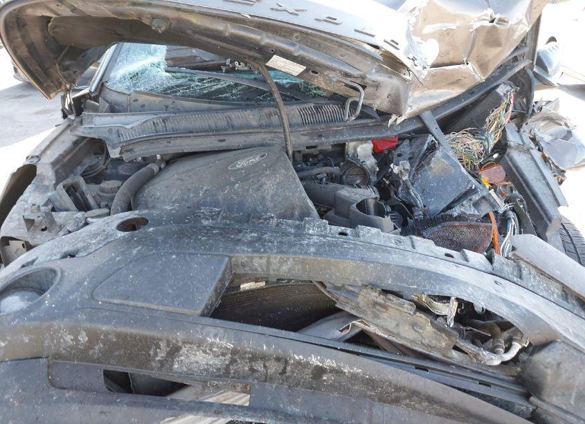 Photo 10 of 2015 Ford Explorer XLT (VIN 1FM5K7D82FGB59901)