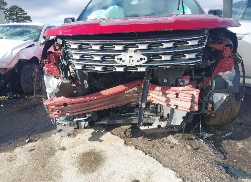 Photo 6 of 2016 Ford Explorer XLT (VIN 1FM5K7D82GGA16870)