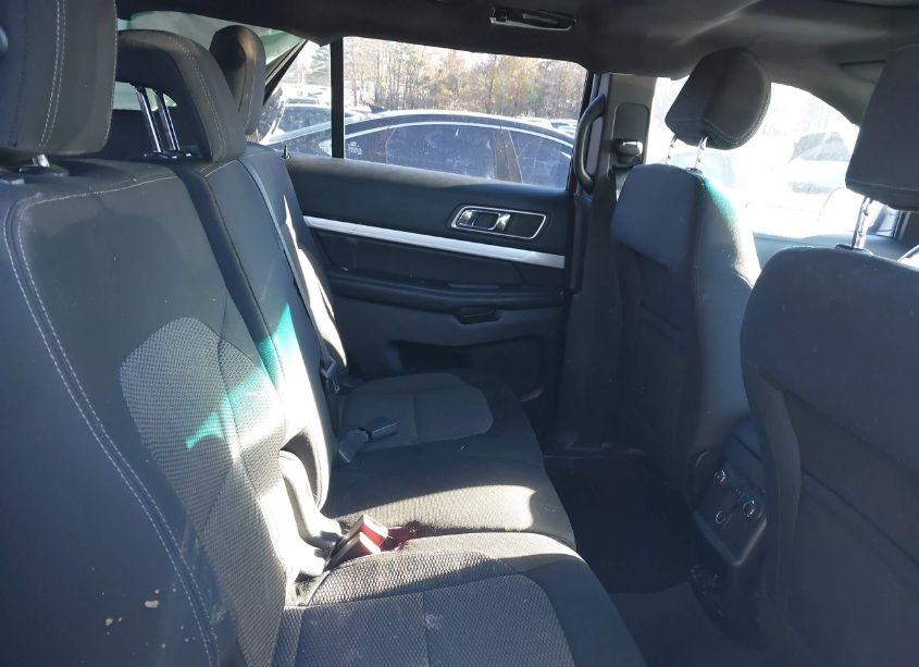 Photo 8 of 2016 Ford Explorer XLT (VIN 1FM5K7D82GGA16870)