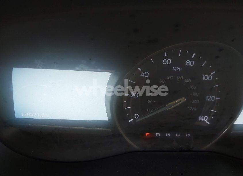 Photo 7 of 2016 Ford Explorer XLT (VIN 1FM5K7D82GGA36861)