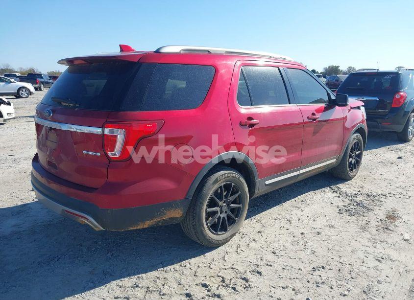 Photo 4 of 2016 Ford Explorer XLT (VIN 1FM5K7D82GGB04091)