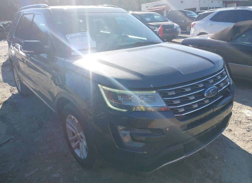 Photo 13 of 2016 Ford Explorer XLT (VIN 1FM5K7D82GGD00824)