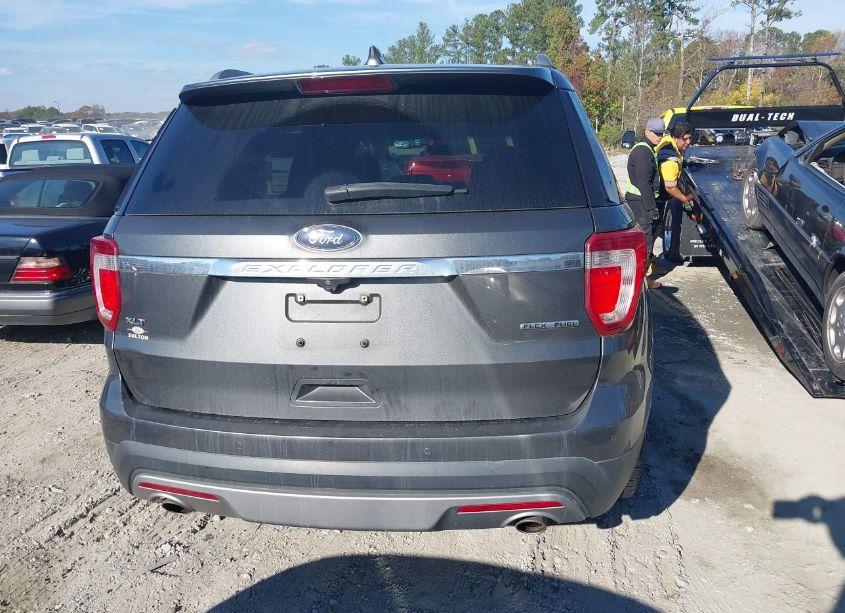 Photo 16 of 2016 Ford Explorer XLT (VIN 1FM5K7D82GGD00824)