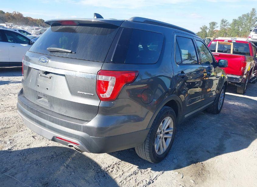 Photo 4 of 2016 Ford Explorer XLT (VIN 1FM5K7D82GGD00824)