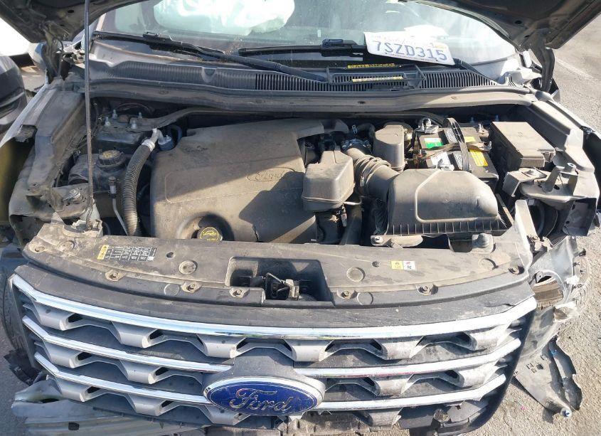 Photo 10 of 2016 Ford Explorer XLT (VIN 1FM5K7D82GGD14383)