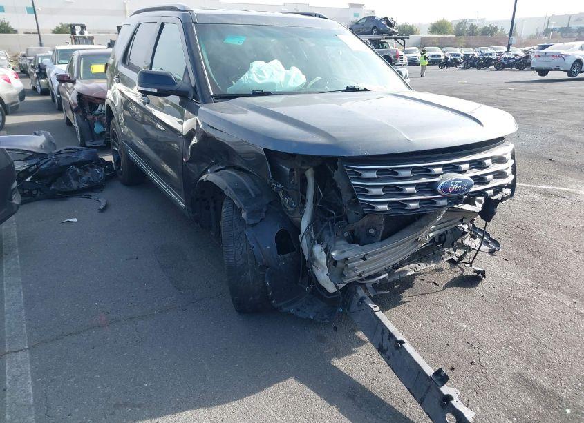 Photo 14 of 2016 Ford Explorer XLT (VIN 1FM5K7D82GGD14383)