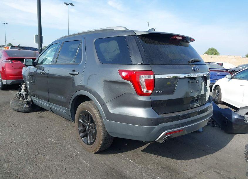 Photo 15 of 2016 Ford Explorer XLT (VIN 1FM5K7D82GGD14383)