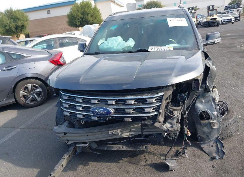 Photo 6 of 2016 Ford Explorer XLT (VIN 1FM5K7D82GGD14383)