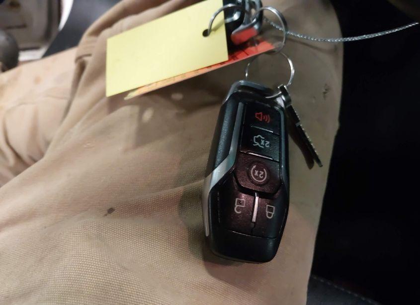 Photo 11 of 2017 Ford Explorer XLT (VIN 1FM5K7D82HGA15946)