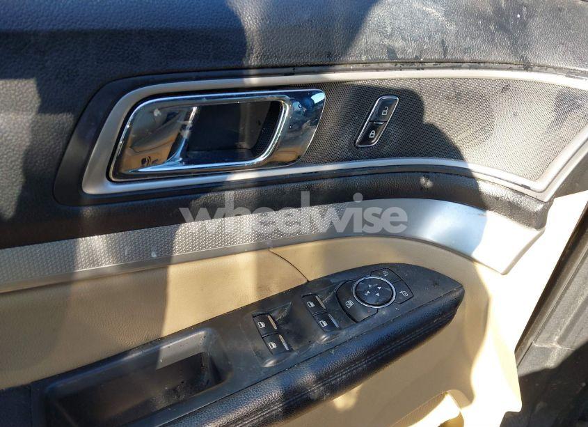 Photo 19 of 2017 Ford Explorer XLT (VIN 1FM5K7D82HGA54052)