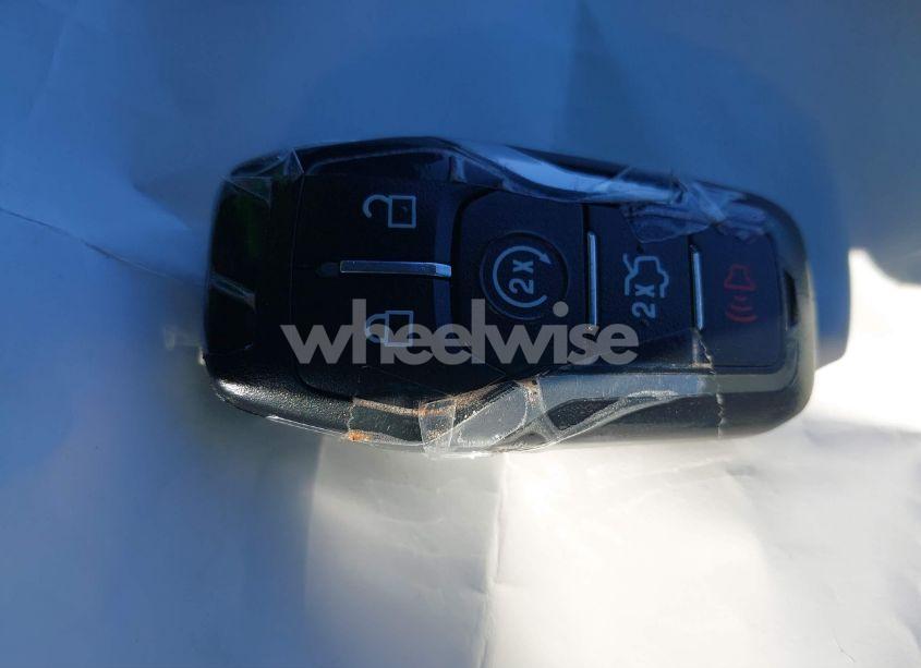 Photo 11 of 2017 Ford Explorer XLT (VIN 1FM5K7D82HGA88489)