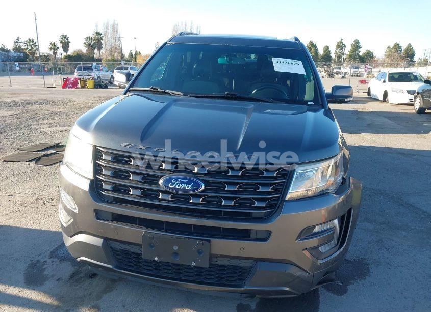 Photo 12 of 2017 Ford Explorer XLT (VIN 1FM5K7D82HGA88489)