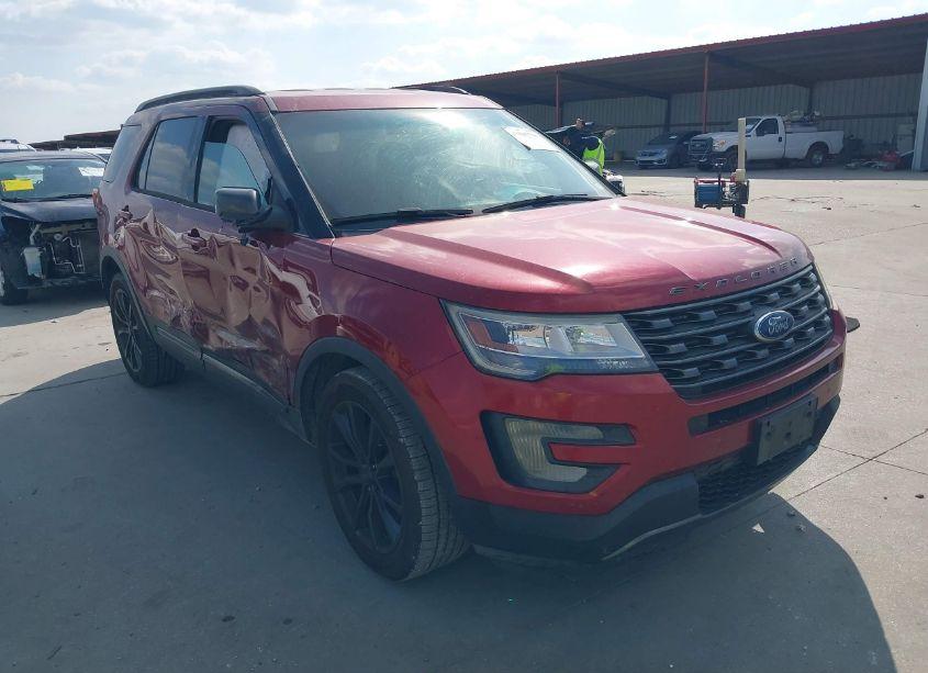 2017 Ford Explorer XLT (VIN 1FM5K7D82HGA93093) main photo