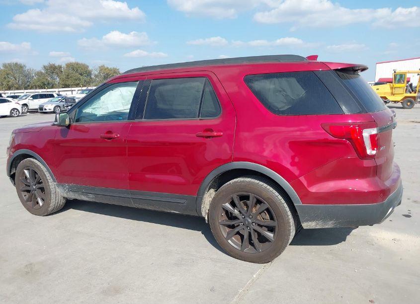 Photo 14 of 2017 Ford Explorer XLT (VIN 1FM5K7D82HGA93093)