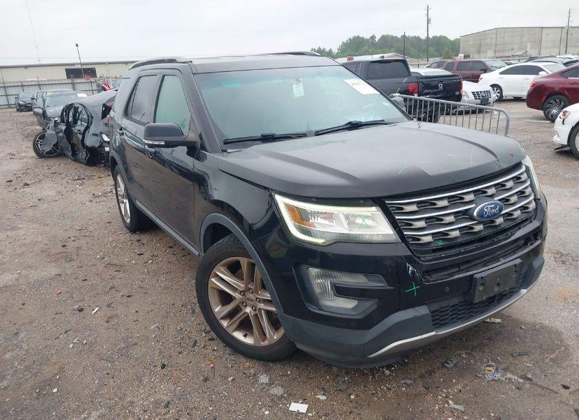 2017 Ford Explorer XLT (VIN 1FM5K7D82HGA98830) main photo