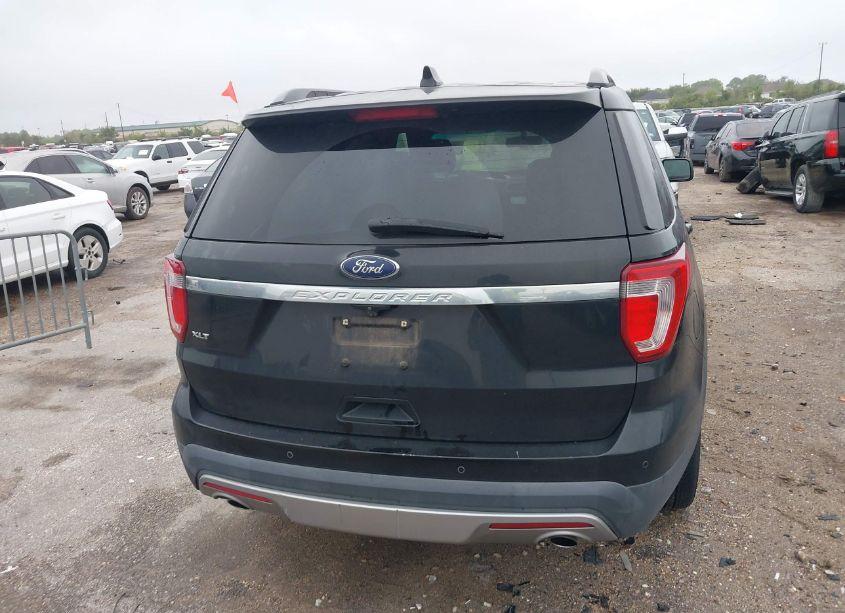 Photo 16 of 2017 Ford Explorer XLT (VIN 1FM5K7D82HGA98830)