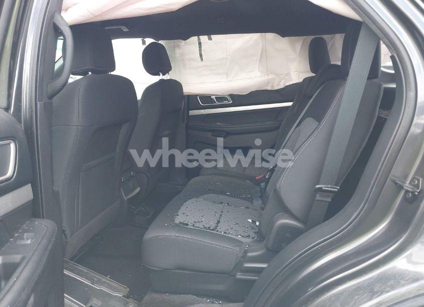 Photo 8 of 2017 Ford Explorer XLT (VIN 1FM5K7D82HGB06957)