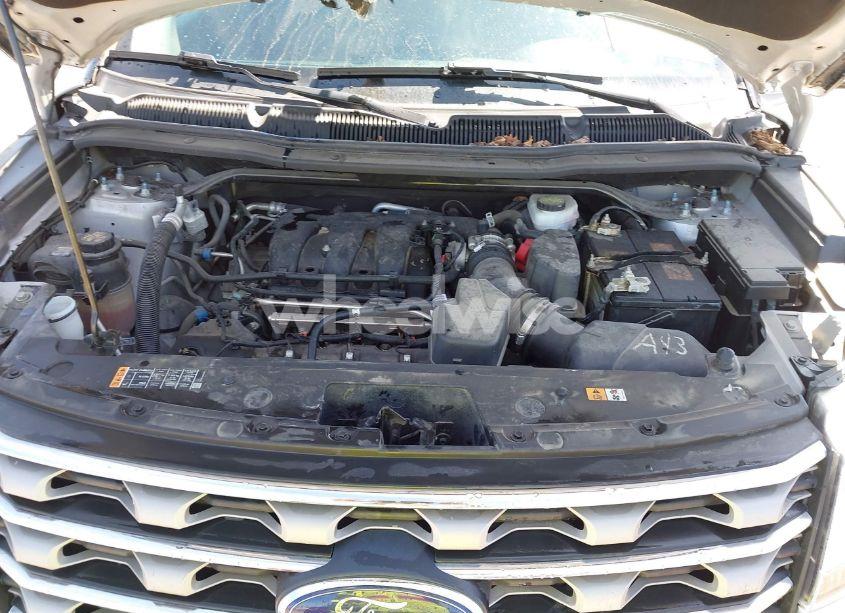 Photo 10 of 2017 Ford Explorer XLT (VIN 1FM5K7D82HGC52758)