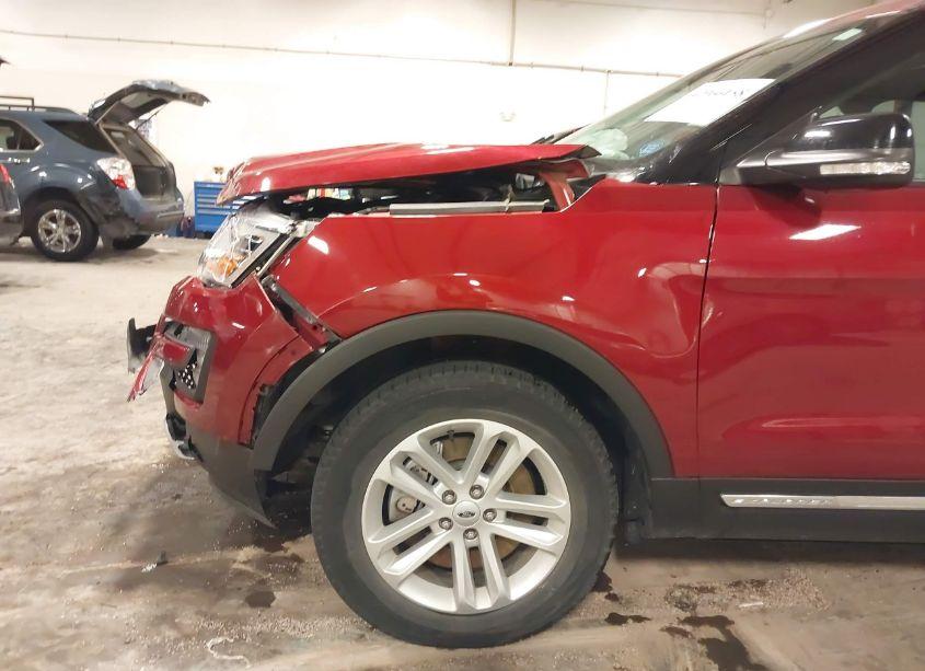 Photo 20 of 2017 Ford Explorer XLT (VIN 1FM5K7D82HGD16815)
