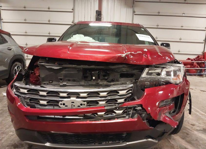 Photo 6 of 2017 Ford Explorer XLT (VIN 1FM5K7D82HGD16815)