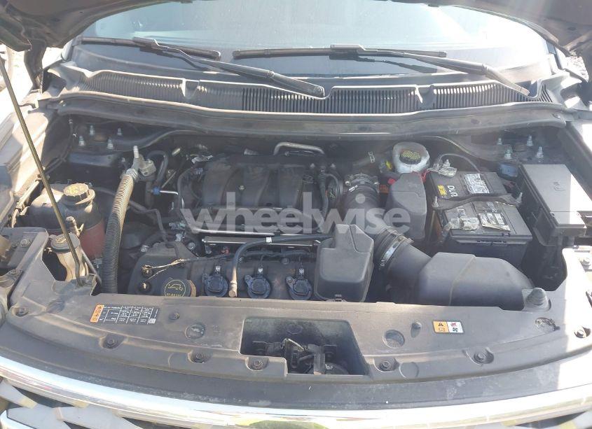 Photo 10 of 2018 Ford Explorer XLT (VIN 1FM5K7D82JGB16748)