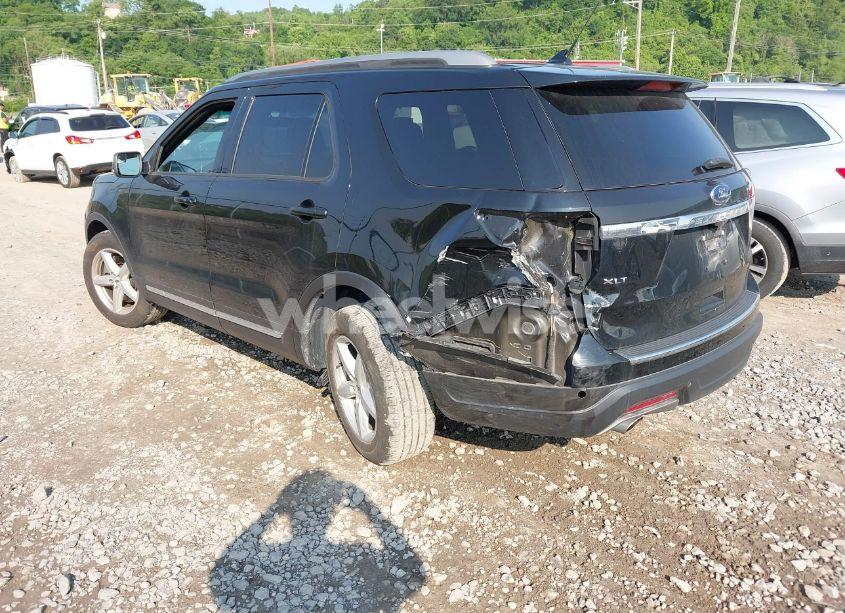 Photo 6 of 2018 Ford Explorer XLT (VIN 1FM5K7D82JGB16748)