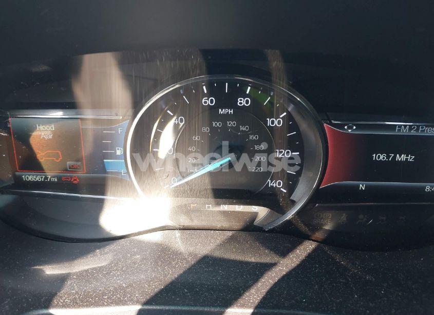 Photo 7 of 2018 Ford Explorer XLT (VIN 1FM5K7D82JGB16748)