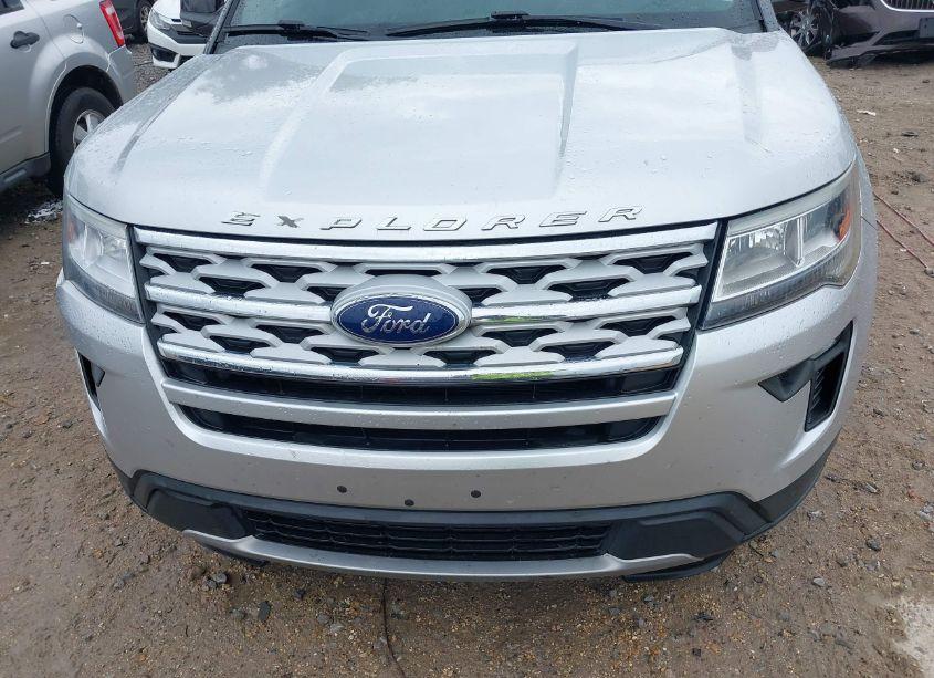 Photo 12 of 2018 Ford Explorer XLT (VIN 1FM5K7D82JGC70408)