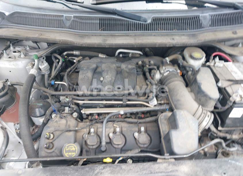 Photo 10 of 2019 Ford Explorer XLT (VIN 1FM5K7D82KGA83218)