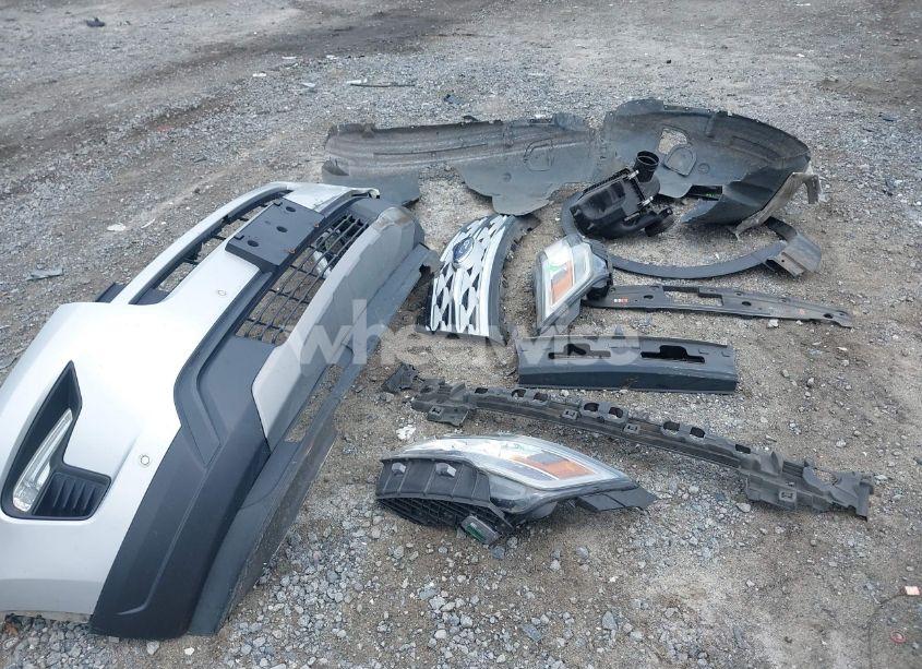 Photo 12 of 2019 Ford Explorer XLT (VIN 1FM5K7D82KGA83218)