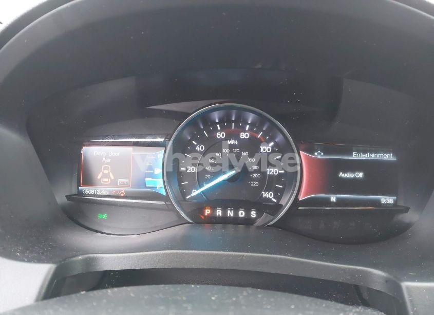 Photo 7 of 2019 Ford Explorer XLT (VIN 1FM5K7D82KGA86930)