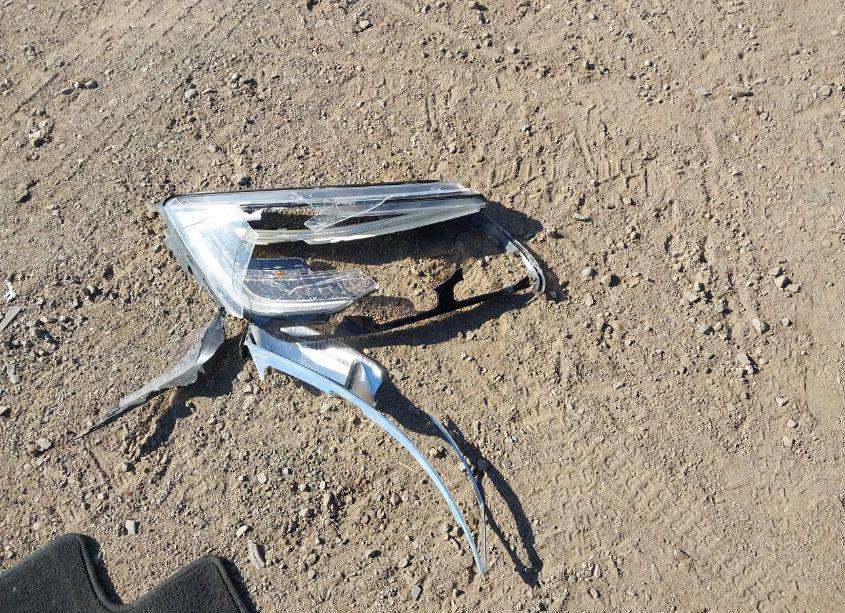 Photo 12 of 2019 Ford Explorer XLT (VIN 1FM5K7D82KGB09025)