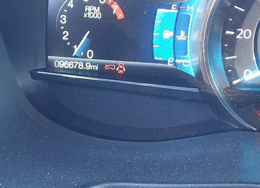 Photo 16 of 2019 Ford Explorer XLT (VIN 1FM5K7D82KGB09025)